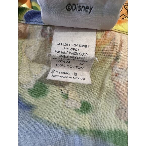 ✨2/$20 Disney Lion King Scrub Top Pumba, Timon, Samba, Nala Nurse CNA V-Neck L - Picture 10 of 13